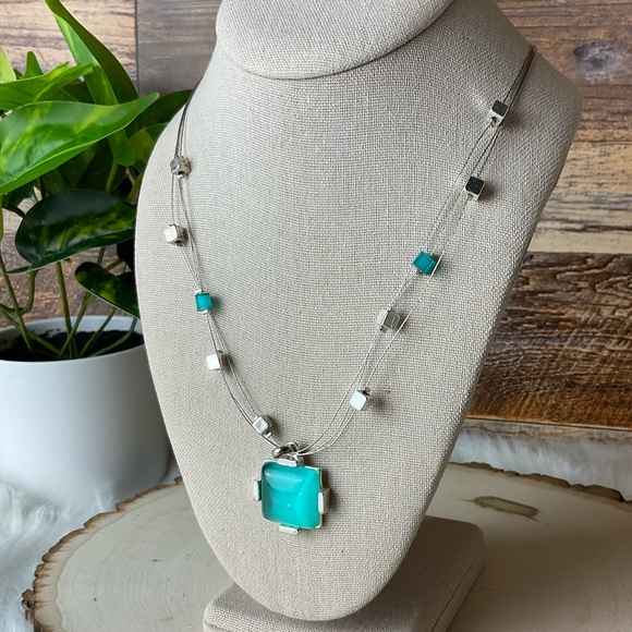 Green Square Necklace - Picture 3 of 6